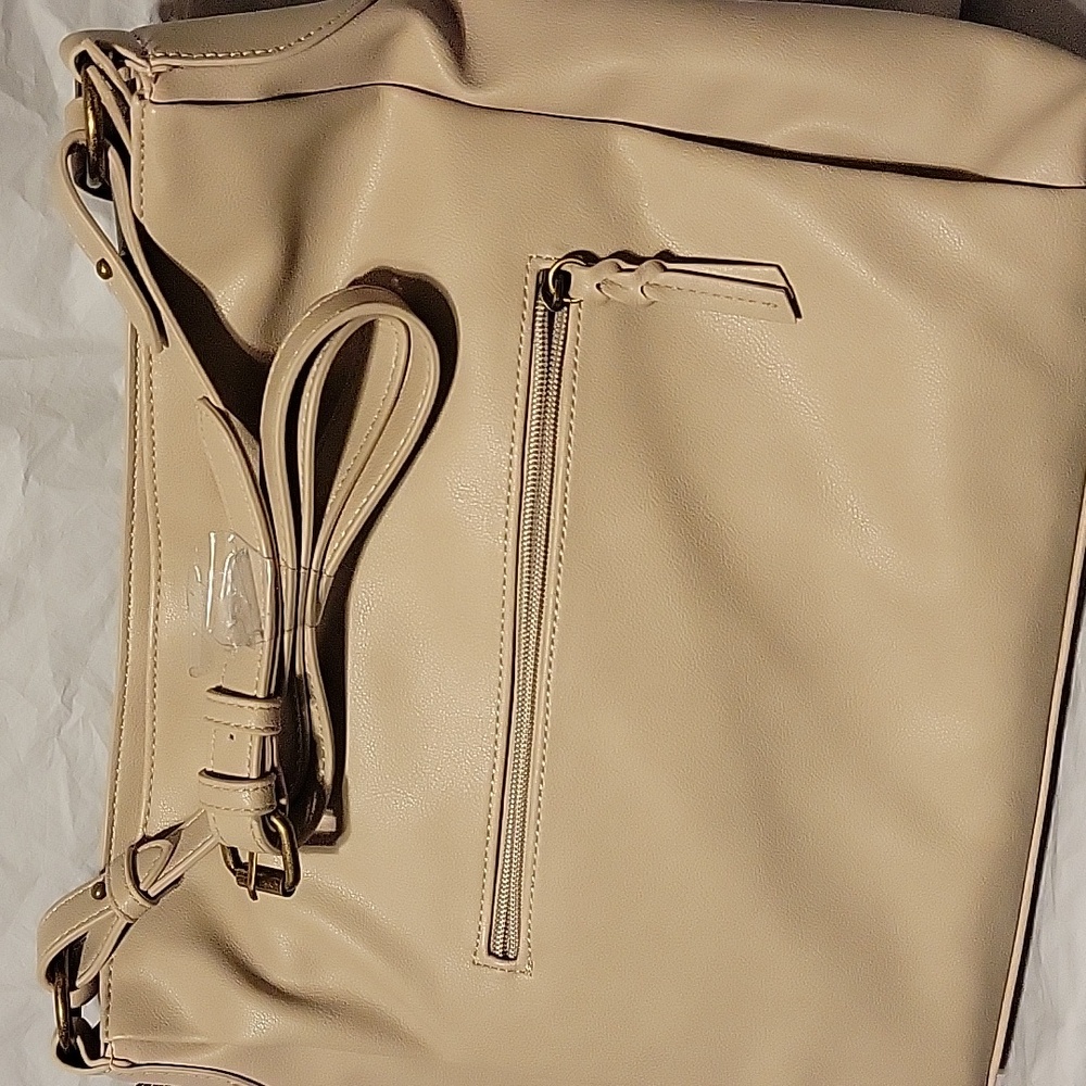 Frye And Company Aurora Hobo Beige Bag NWT - Picture 5 of 5